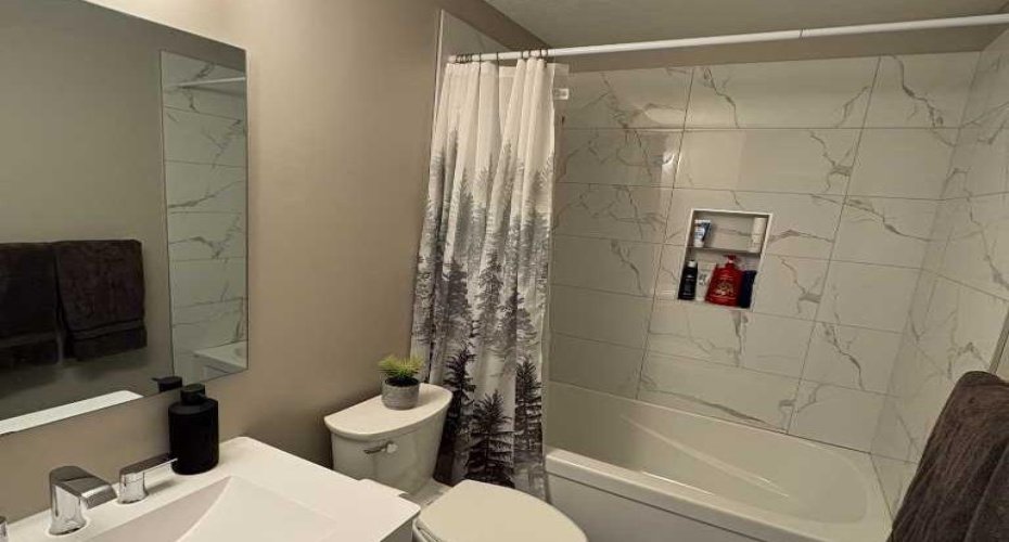 8322 101 Avenue, Peace River, Alberta T8S1N2, 3 Bedrooms Bedrooms, ,1 BathroomBathrooms,Residential,For Sale,101,A2305526