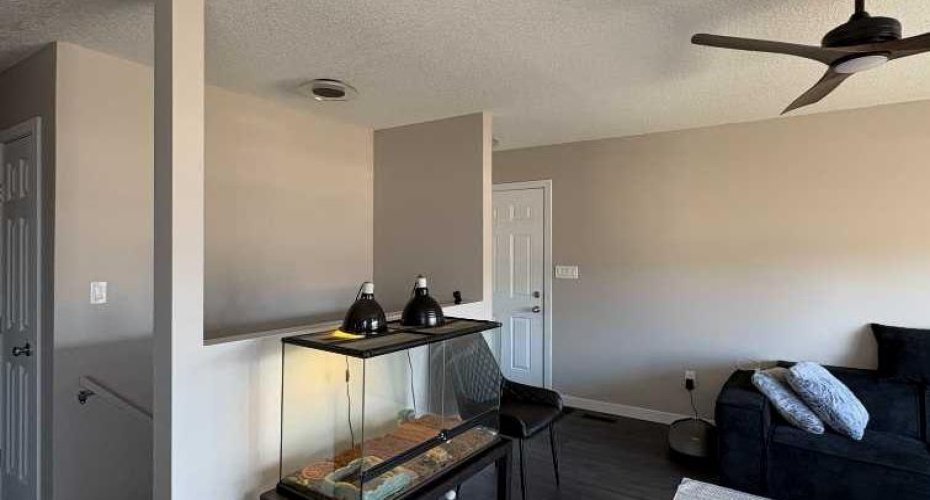 8322 101 Avenue, Peace River, Alberta T8S1N2, 3 Bedrooms Bedrooms, ,1 BathroomBathrooms,Residential,For Sale,101,A2305526