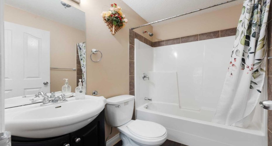 234 Tarawood Place, Calgary, Alberta T3J 5B3, 5 Bedrooms Bedrooms, ,3 BathroomsBathrooms,Residential,For Sale,Tarawood,A2306708