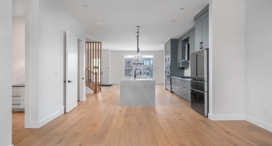 2227 36 Street, Calgary, Alberta T3E 2Z3, 5 Bedrooms Bedrooms, ,4 BathroomsBathrooms,Residential,For Sale,36,A2306710