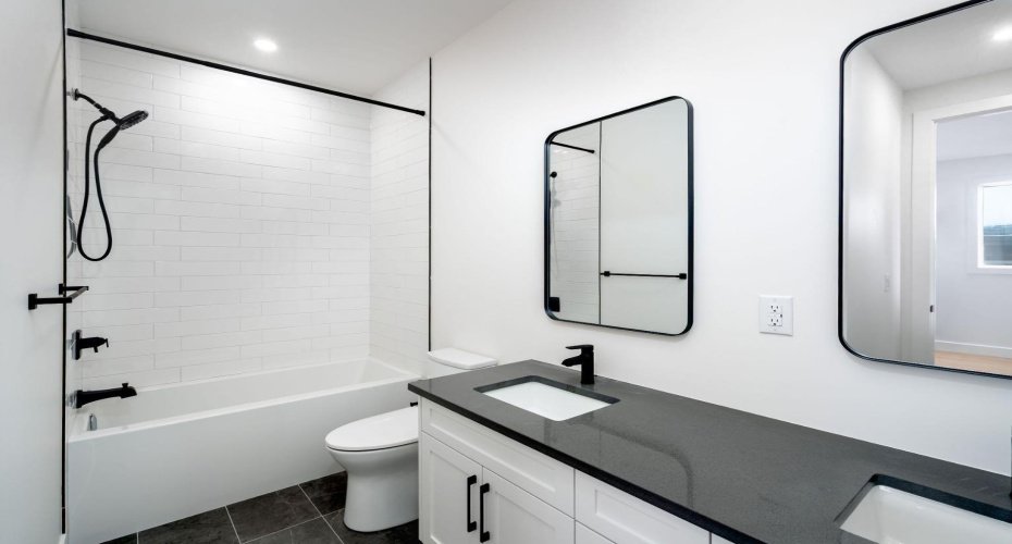2227 36 Street, Calgary, Alberta T3E 2Z3, 5 Bedrooms Bedrooms, ,4 BathroomsBathrooms,Residential,For Sale,36,A2306710