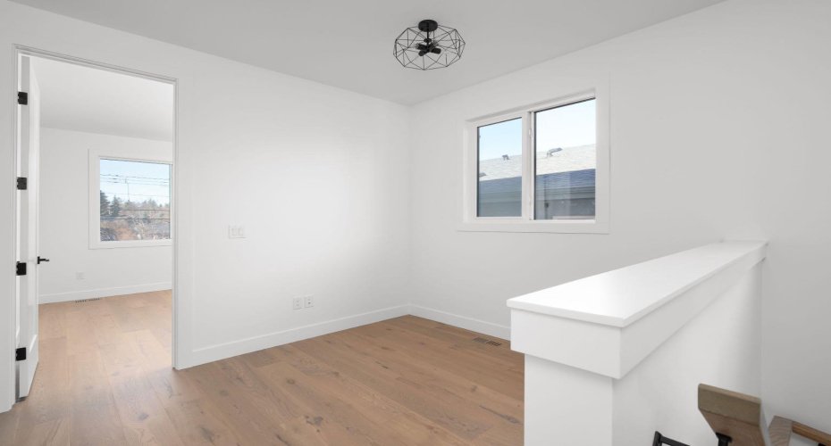 2227 36 Street, Calgary, Alberta T3E 2Z3, 5 Bedrooms Bedrooms, ,4 BathroomsBathrooms,Residential,For Sale,36,A2306710