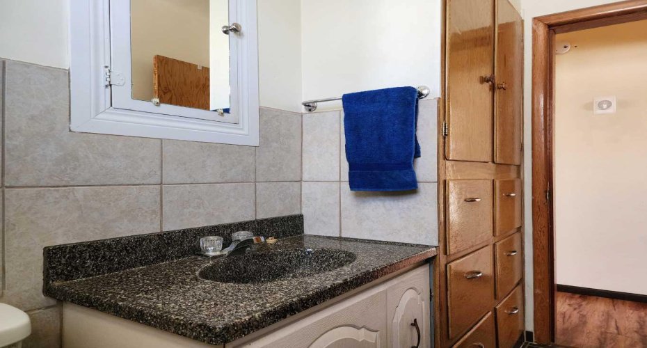 422 21 Street, Lethbridge, Alberta T1J 3K2, 3 Bedrooms Bedrooms, ,2 BathroomsBathrooms,Residential,For Sale,21,A2306717