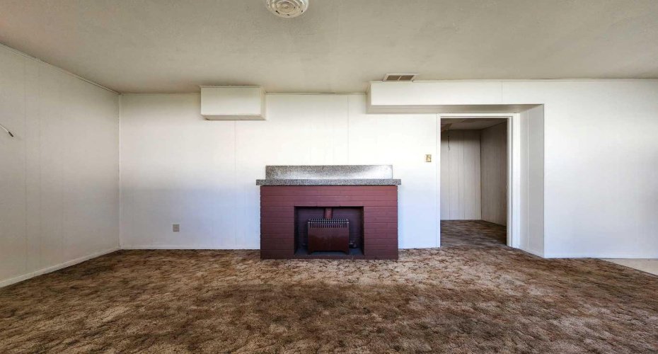 422 21 Street, Lethbridge, Alberta T1J 3K2, 3 Bedrooms Bedrooms, ,2 BathroomsBathrooms,Residential,For Sale,21,A2306717