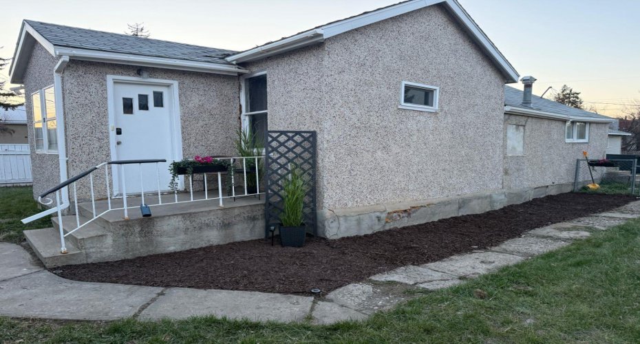 106 2 Avenue, Bow Island, Alberta T0K 0G0, 1 Bedroom Bedrooms, ,1 BathroomBathrooms,Residential,For Sale,2,A2305566