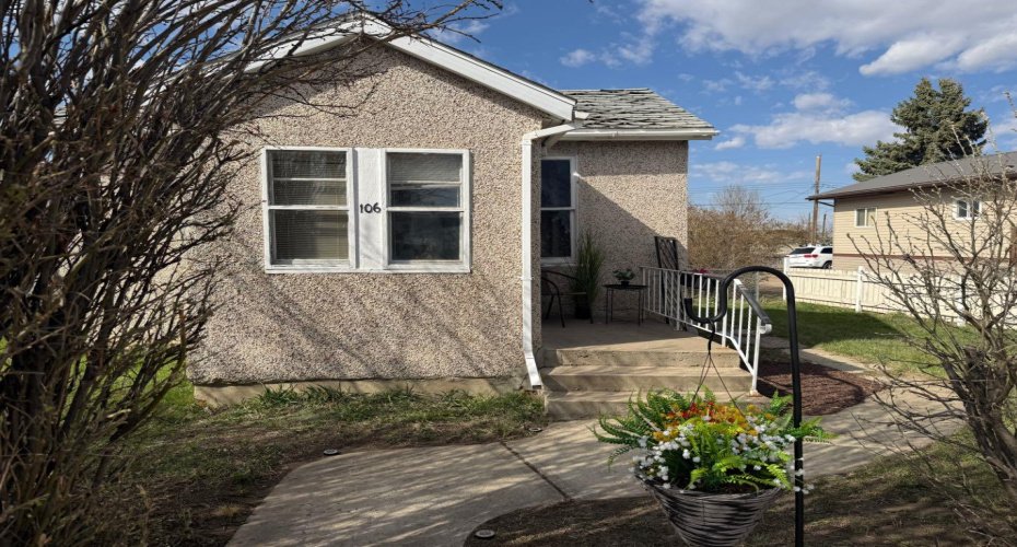 106 2 Avenue, Bow Island, Alberta T0K 0G0, 1 Bedroom Bedrooms, ,1 BathroomBathrooms,Residential,For Sale,2,A2305566