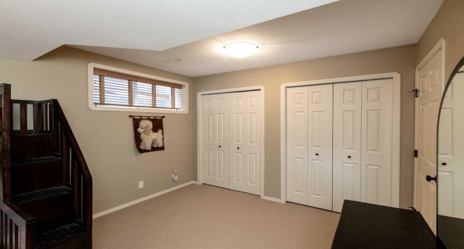 482 Wishart Street, Red Deer, Alberta T4N 7E9, 4 Bedrooms Bedrooms, ,3 BathroomsBathrooms,Residential,For Sale,Wishart,A2305578