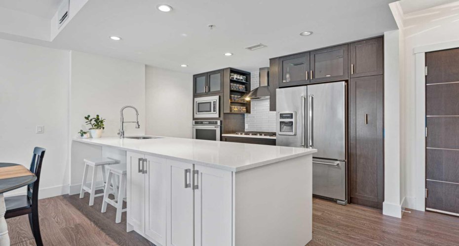 3320 3 Avenue, Calgary, Alberta T2N 0L9, 1 Bedroom Bedrooms, ,1 BathroomBathrooms,Residential,For Sale,3,A2306738