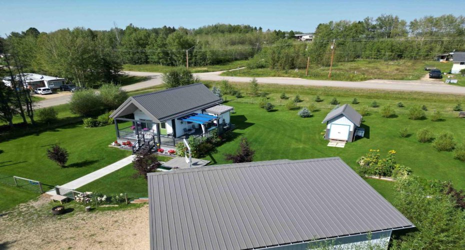 410 5 St E, Winfield, Alberta T0C 2X0, 1 Bedroom Bedrooms, ,1 BathroomBathrooms,Residential,For Sale,5 St E,A2305592