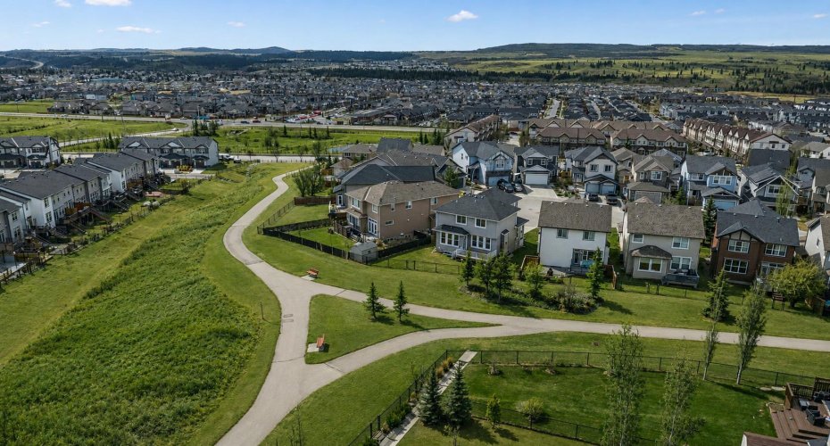 161 Heritage Bay, Cochrane, Alberta T4C0L5, 3 Bedroom Bedrooms, 0 ,3 BathroomBathrooms,Residential,For Sale,Heritage,0,A2305909
