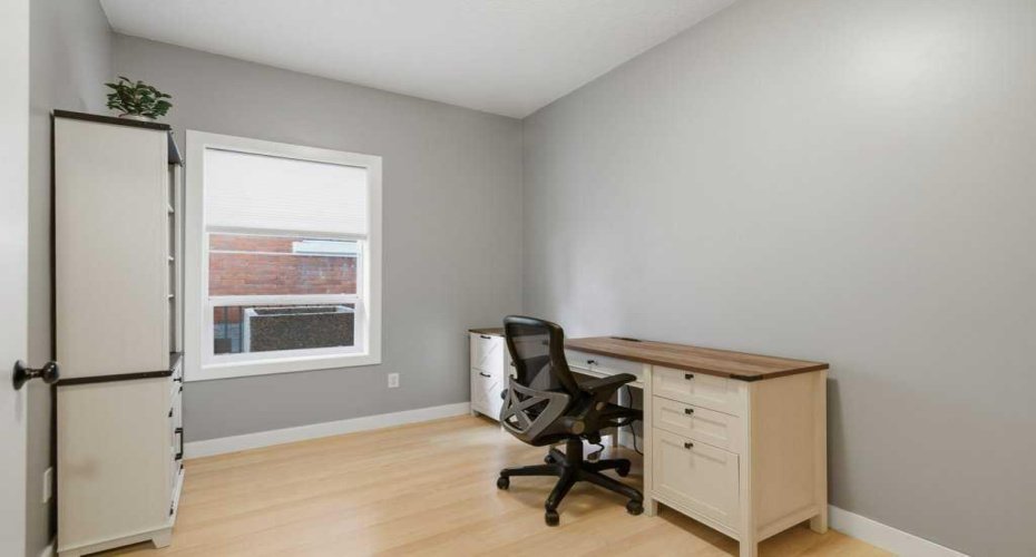 1235 13 Avenue, Calgary, Alberta T3C 0T2, 2 Bedrooms Bedrooms, ,1 BathroomBathrooms,Residential,For Sale,13,A2299274
