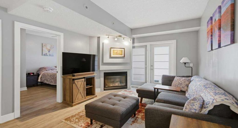 1235 13 Avenue, Calgary, Alberta T3C 0T2, 2 Bedrooms Bedrooms, ,1 BathroomBathrooms,Residential,For Sale,13,A2299274