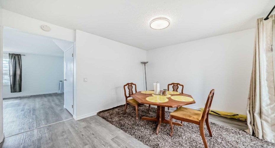 365 Whitlock Way, Calgary, Alberta T1Y 5C9, 4 Bedrooms Bedrooms, ,3 BathroomsBathrooms,Residential,For Sale,Whitlock,A2306699