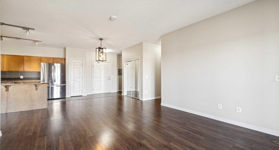 92 Crystal Shores Road, Okotoks, Alberta T1S 2N2, 2 Bedroom Bedrooms, 0 ,2 BathroomBathrooms,Residential,For Sale,Crystal Shores,0,A2303929