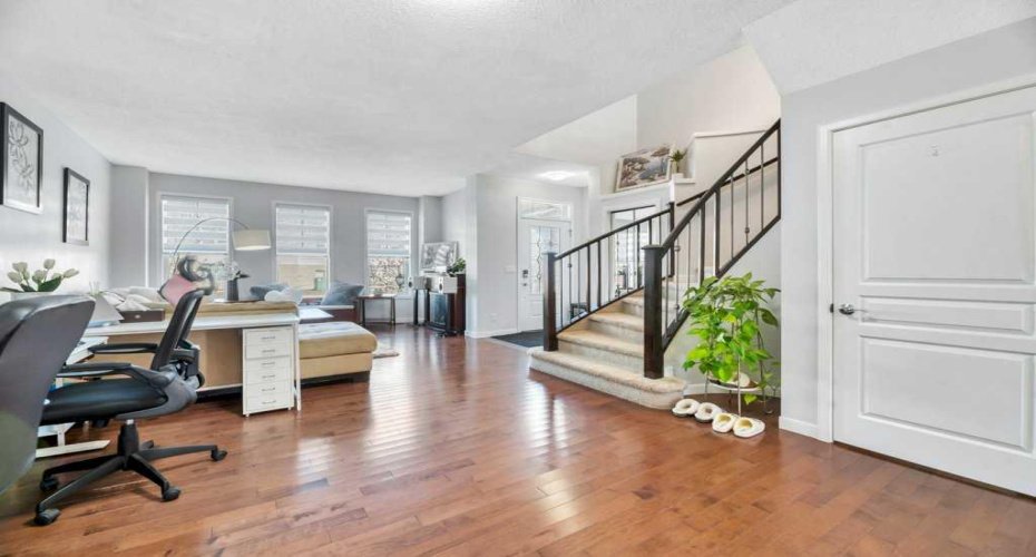 1721 New Brighton Drive, Calgary, Alberta T2Z 0T9, 3 Bedrooms Bedrooms, ,3 BathroomsBathrooms,Residential,For Sale,New Brighton,A2306951