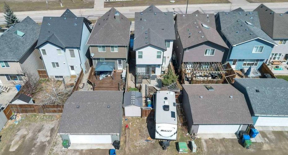 1721 New Brighton Drive, Calgary, Alberta T2Z 0T9, 3 Bedrooms Bedrooms, ,3 BathroomsBathrooms,Residential,For Sale,New Brighton,A2306951