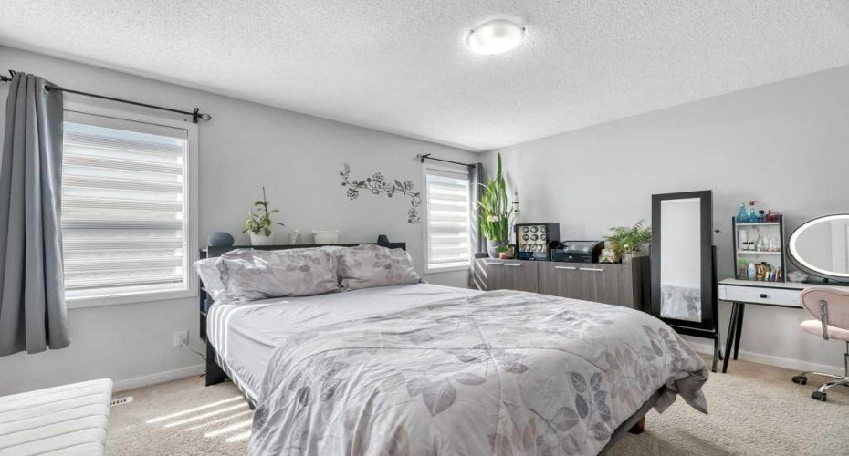 1721 New Brighton Drive, Calgary, Alberta T2Z 0T9, 3 Bedrooms Bedrooms, ,3 BathroomsBathrooms,Residential,For Sale,New Brighton,A2306951