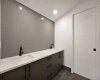 jack and jill bathroom