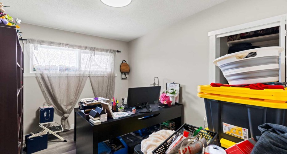 710 / 712 72 Avenue, Calgary, Alberta T2K 0P4, 10 Bedrooms Bedrooms, ,6 BathroomsBathrooms,Residential,For Sale,72,A2305351