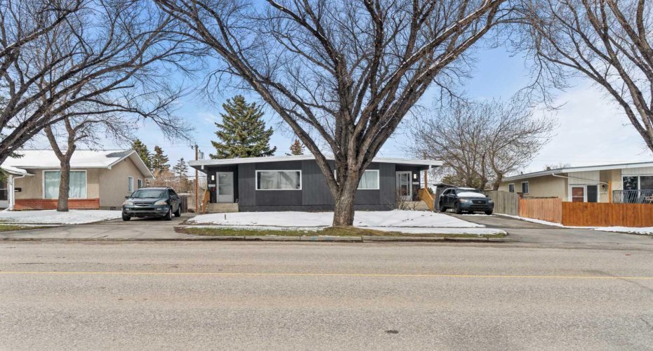 710 / 712 72 Avenue, Calgary, Alberta T2K 0P4, 10 Bedrooms Bedrooms, ,6 BathroomsBathrooms,Residential,For Sale,72,A2305351