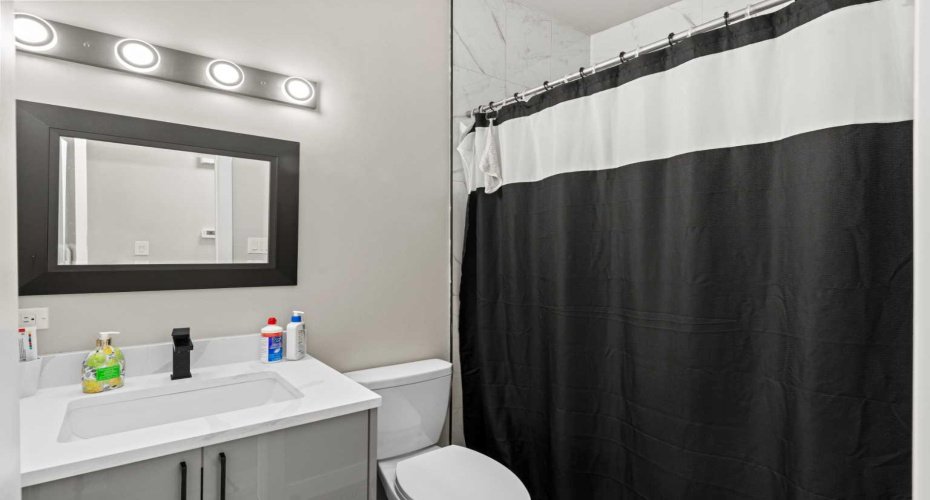710 / 712 72 Avenue, Calgary, Alberta T2K 0P4, 10 Bedrooms Bedrooms, ,6 BathroomsBathrooms,Residential,For Sale,72,A2305351