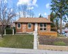 304 Huntbourne Hill, Calgary, Alberta T2K 3Y4, 7 Bedrooms Bedrooms, ,4 BathroomsBathrooms,Residential,For Sale,Huntbourne,A2305371