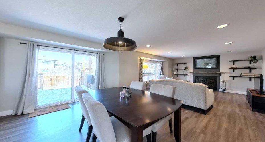 605 Downey Place, Okotoks, Alberta T1S 1H6, 4 Bedrooms Bedrooms, ,3 BathroomsBathrooms,Residential,For Sale,Downey,A2305377