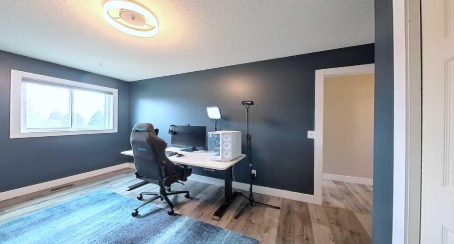 605 Downey Place, Okotoks, Alberta T1S 1H6, 4 Bedrooms Bedrooms, ,3 BathroomsBathrooms,Residential,For Sale,Downey,A2305377