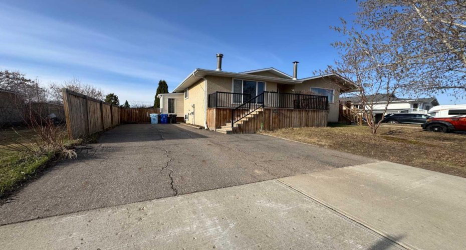 164 Wolverine Drive, Fort McMurray, Alberta T9H4L7, 4 Bedrooms Bedrooms, ,3 BathroomsBathrooms,Residential,For Sale,Wolverine,A2306970