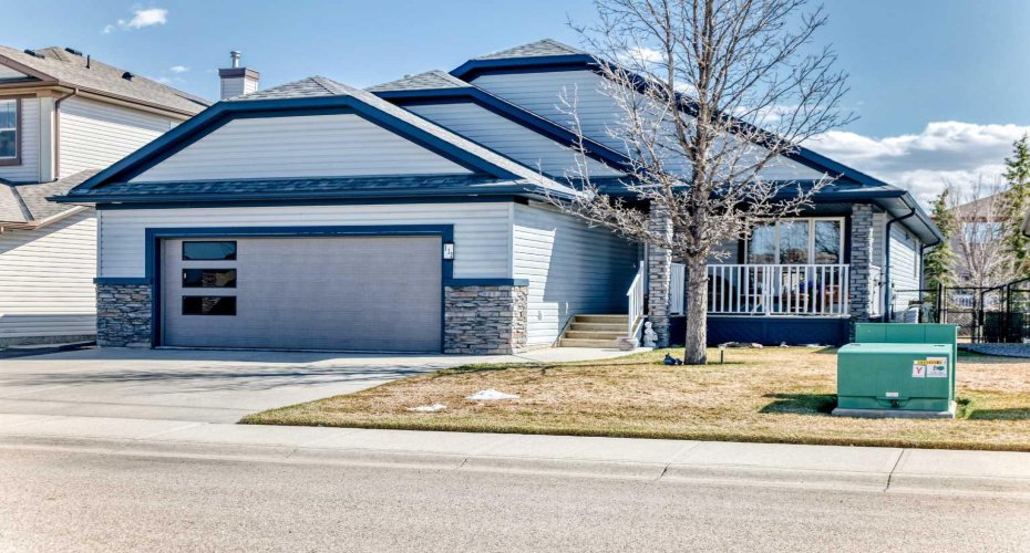 112 West Creek Glen!