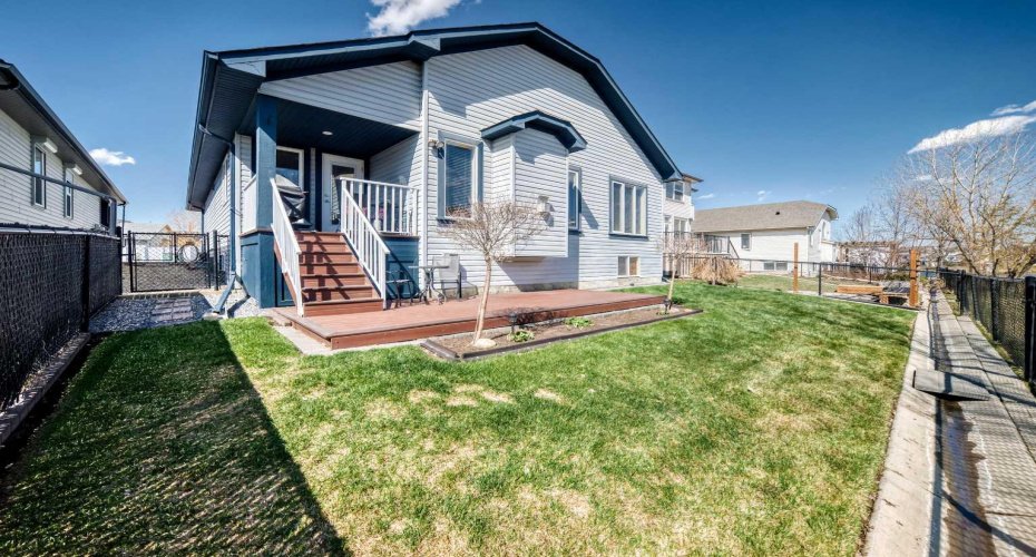 112 WEST CREEK Glen, Chestermere, Alberta T1X 1P9, 4 Bedrooms Bedrooms, ,3 BathroomsBathrooms,Residential,For Sale,WEST CREEK,A2305395