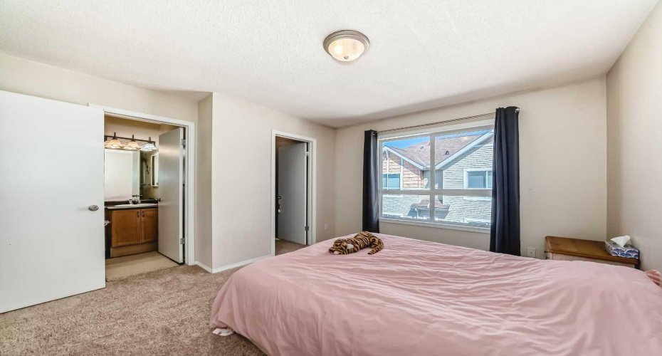 55 Tuscany Court, Calgary, Alberta T3L 2Y9, 2 Bedrooms Bedrooms, ,3 BathroomsBathrooms,Residential,For Sale,Tuscany,A2305426