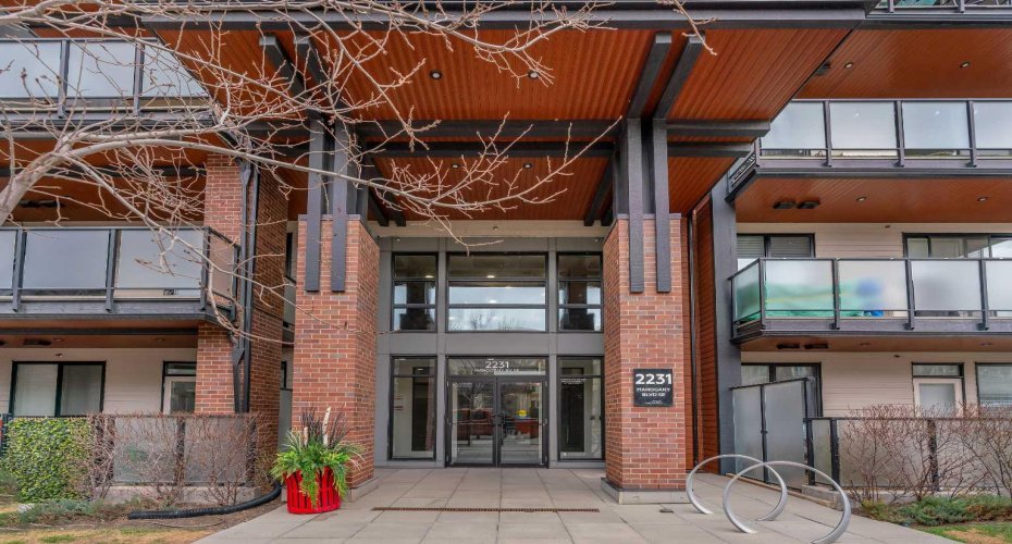 2231 Mahogany Boulevard, Calgary, Alberta T3M 3E1, 2 Bedrooms Bedrooms, ,2 BathroomsBathrooms,Residential,For Sale,Mahogany,A2306975