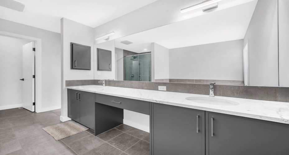 945 Midtown Avenue, Airdrie, Alberta T4B 4V8, 5 Bedrooms Bedrooms, ,4 BathroomsBathrooms,Residential,For Sale,Midtown,A2306976