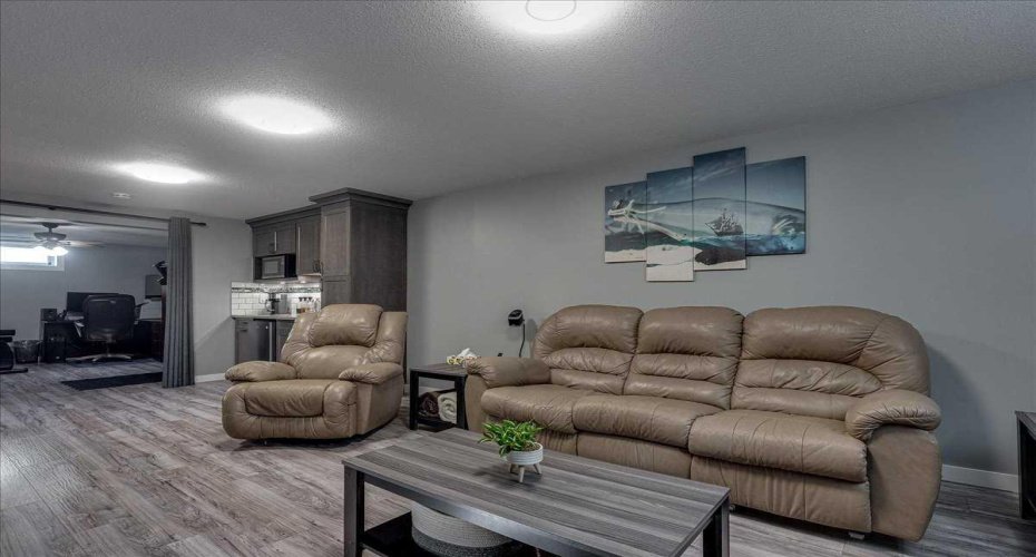 5616 55 Avenue, Lacombe, Alberta T4L 1L9, 4 Bedrooms Bedrooms, ,2 BathroomsBathrooms,Residential,For Sale,55,A2306980