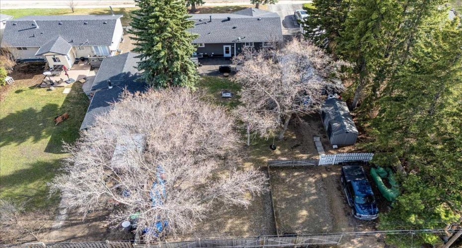 5616 55 Avenue, Lacombe, Alberta T4L 1L9, 4 Bedrooms Bedrooms, ,2 BathroomsBathrooms,Residential,For Sale,55,A2306980
