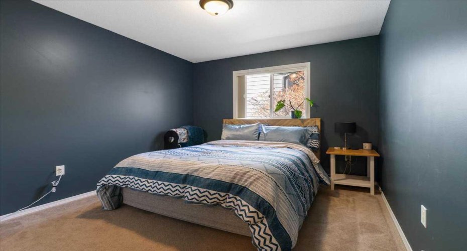 1114 3 Avenue, Beaverlodge, Alberta T0H0C0, 4 Bedrooms Bedrooms, ,3 BathroomsBathrooms,Residential,For Sale,3,A2306983