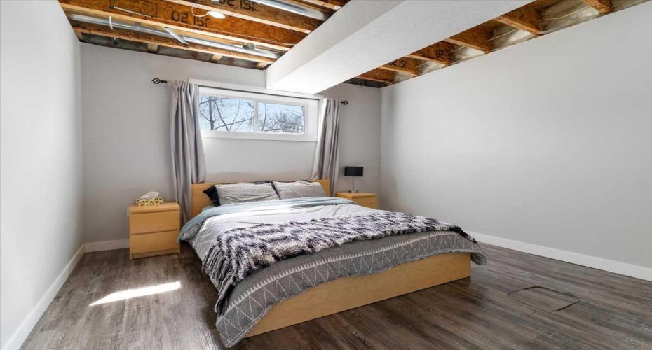 1114 3 Avenue, Beaverlodge, Alberta T0H0C0, 4 Bedrooms Bedrooms, ,3 BathroomsBathrooms,Residential,For Sale,3,A2306983
