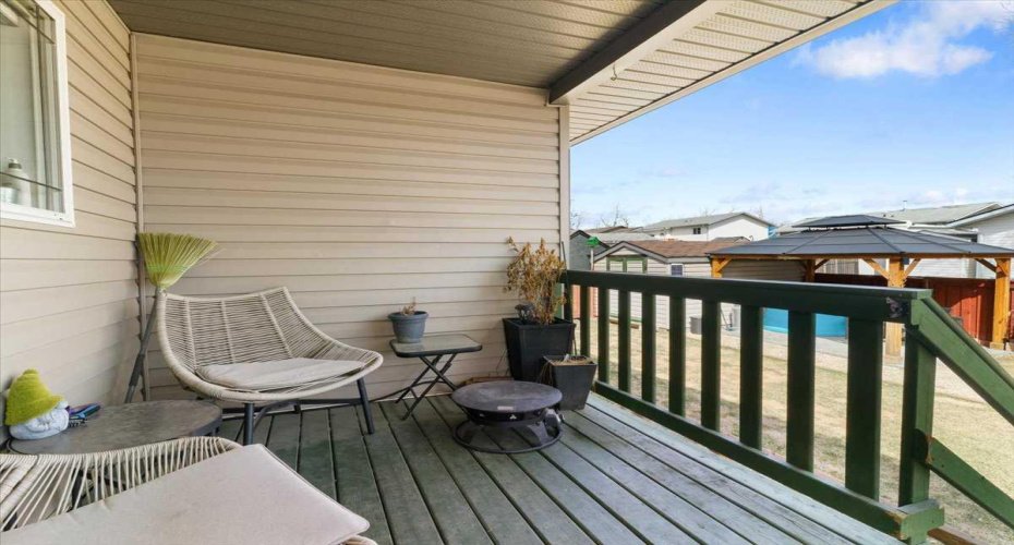 1114 3 Avenue, Beaverlodge, Alberta T0H0C0, 4 Bedrooms Bedrooms, ,3 BathroomsBathrooms,Residential,For Sale,3,A2306983