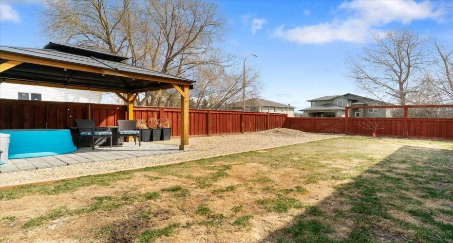 1114 3 Avenue, Beaverlodge, Alberta T0H0C0, 4 Bedrooms Bedrooms, ,3 BathroomsBathrooms,Residential,For Sale,3,A2306983