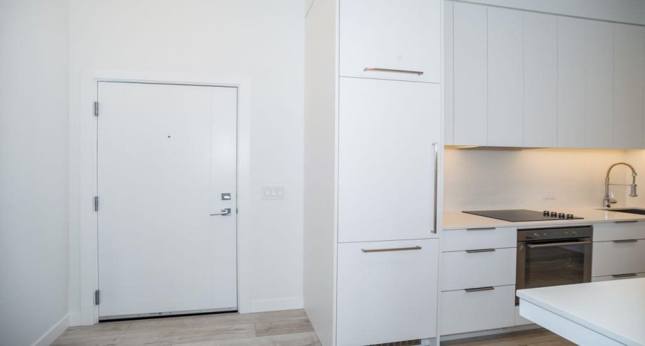 3130 Thirsk Street, Calgary, Alberta T3B 6H4, 1 Bedroom Bedrooms, ,1 BathroomBathrooms,Residential,For Sale,Thirsk,A2306987