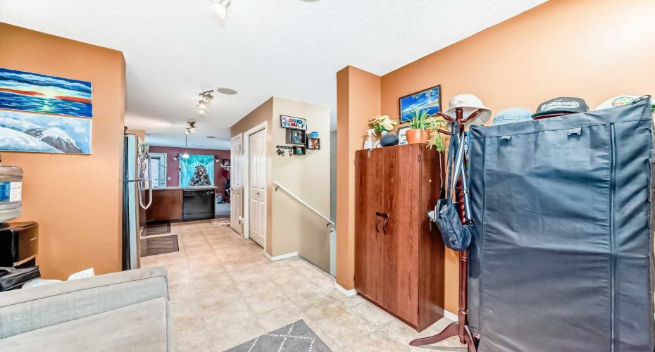 244 Saddlebrook Point, Calgary, Alberta T3J0G5, 2 Bedrooms Bedrooms, ,2 BathroomsBathrooms,Residential,For Sale,Saddlebrook,A2306988