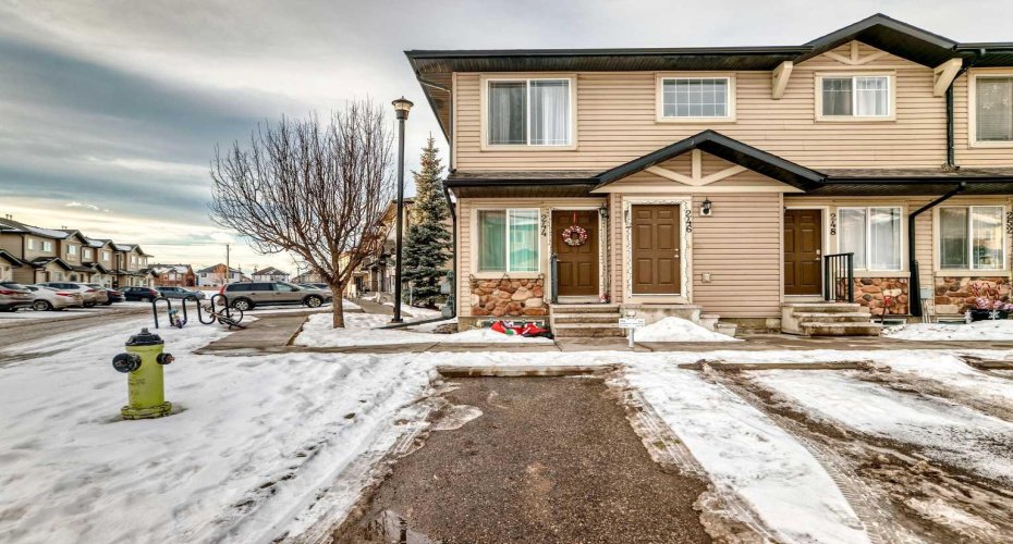244 Saddlebrook Point, Calgary, Alberta T3J0G5, 2 Bedrooms Bedrooms, ,2 BathroomsBathrooms,Residential,For Sale,Saddlebrook,A2306988