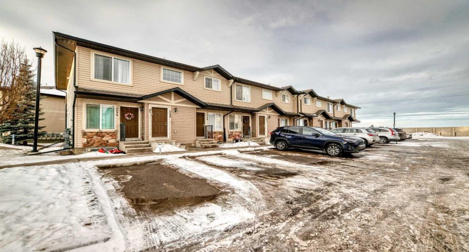 244 Saddlebrook Point, Calgary, Alberta T3J0G5, 2 Bedrooms Bedrooms, ,2 BathroomsBathrooms,Residential,For Sale,Saddlebrook,A2306988