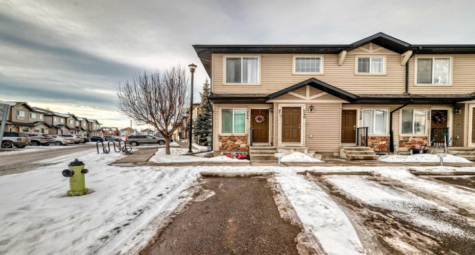 244 Saddlebrook Point, Calgary, Alberta T3J0G5, 2 Bedrooms Bedrooms, ,2 BathroomsBathrooms,Residential,For Sale,Saddlebrook,A2306988