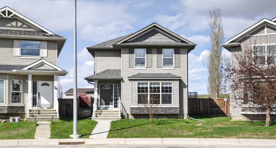 78 Cranberry Close, Calgary, Alberta T3M 0B4, 3 Bedrooms Bedrooms, ,3 BathroomsBathrooms,Residential,For Sale,Cranberry,A2307061