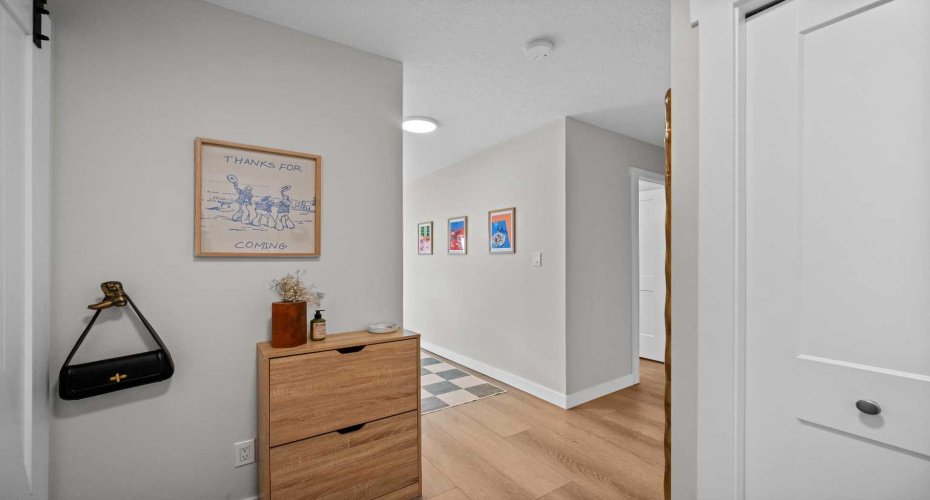 1208 14 Avenue, Calgary, Alberta T3C 0V9, 2 Bedrooms Bedrooms, ,2 BathroomsBathrooms,Residential,For Sale,14,A2307072
