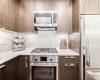 88 9 Street, Calgary, Alberta T2E 4E1, 2 Bedrooms Bedrooms, ,2 BathroomsBathrooms,Residential,For Sale,9,A2307082