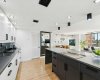 318 26 Avenue, Calgary, Alberta T2S 2T9, 1 Bedroom Bedrooms, ,2 BathroomsBathrooms,Residential,For Sale,26,A2307098