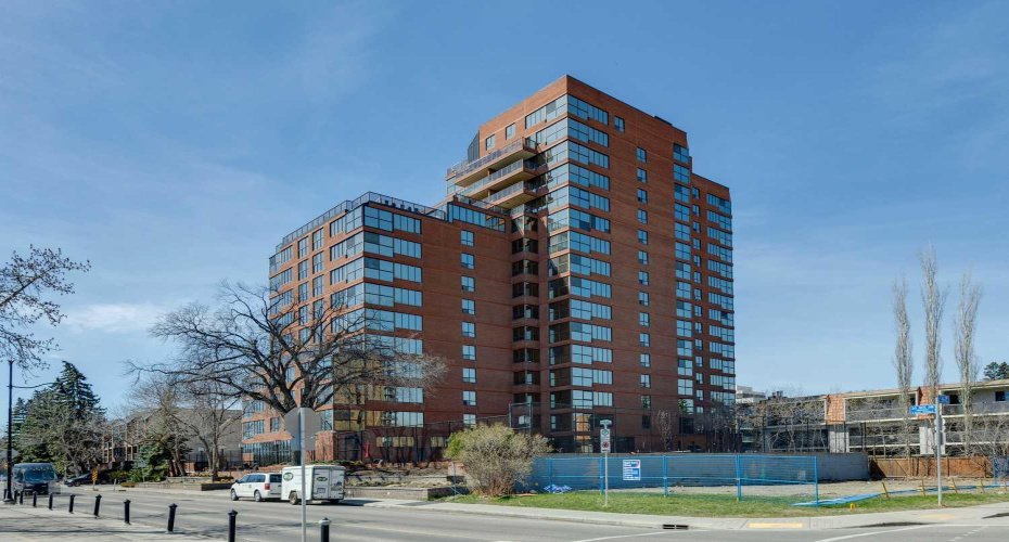 318 26 Avenue, Calgary, Alberta T2S 2T9, 1 Bedroom Bedrooms, ,2 BathroomsBathrooms,Residential,For Sale,26,A2307098